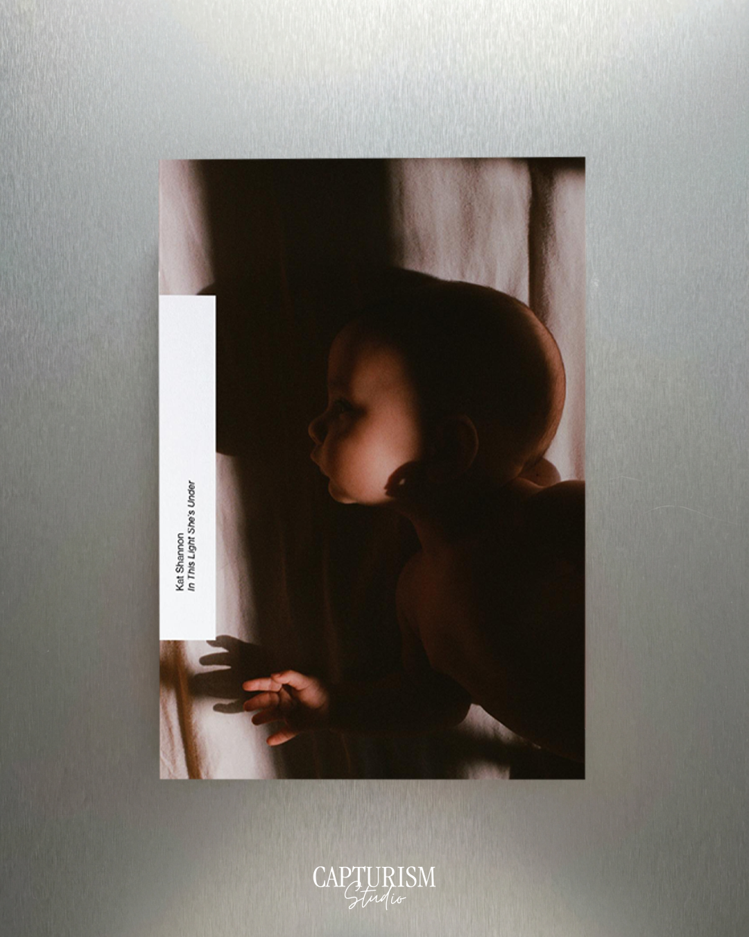 In This Light She's Under by Kat Shannon, Matarile Ediciones